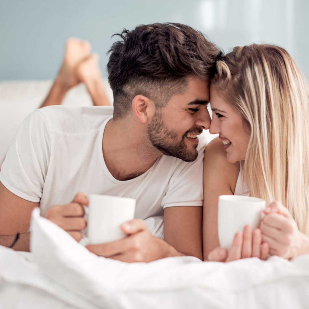 Couple in bed PEOPLE'S HOTEL