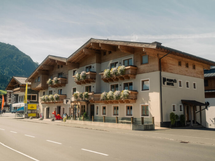 PEOPLE'S HOTEL Kaprun